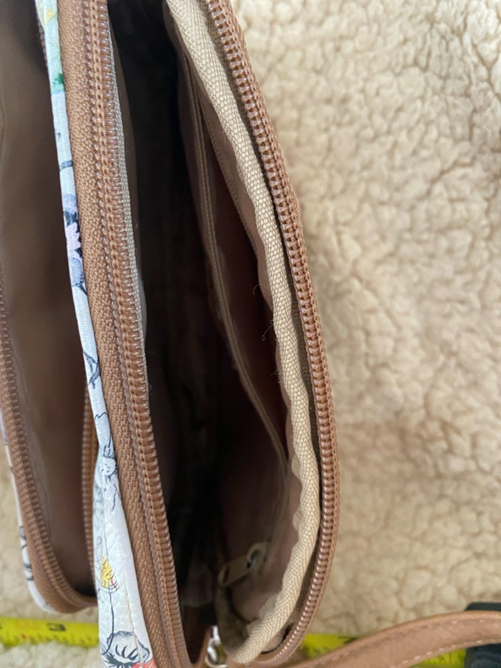 Multi Sac Floral White Crossbody Bag by MultiSac - Picture 4 of 11